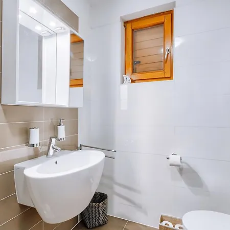 Apartamento Erin Pula